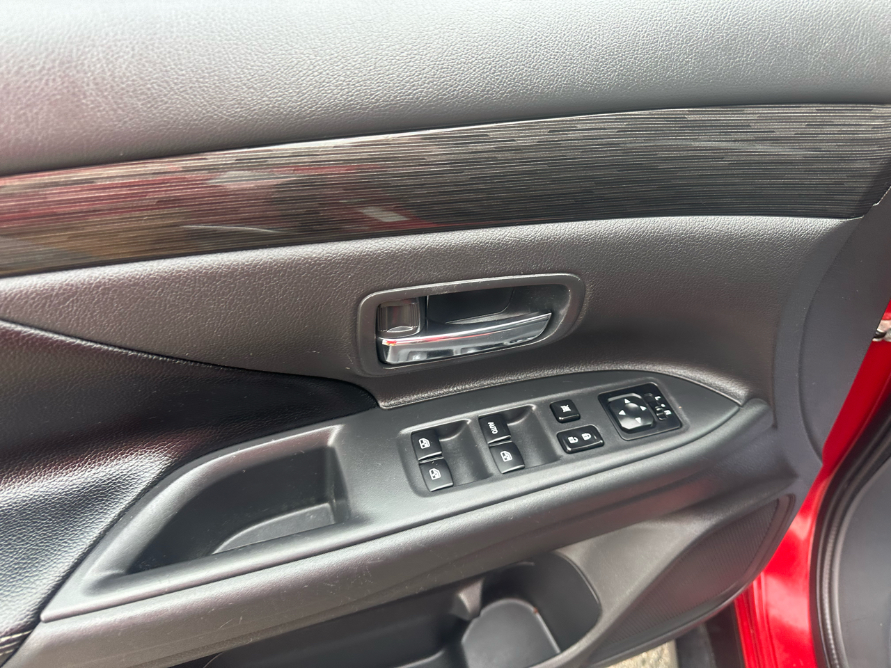 Mitsubishi Outlander SEL FWD 2016