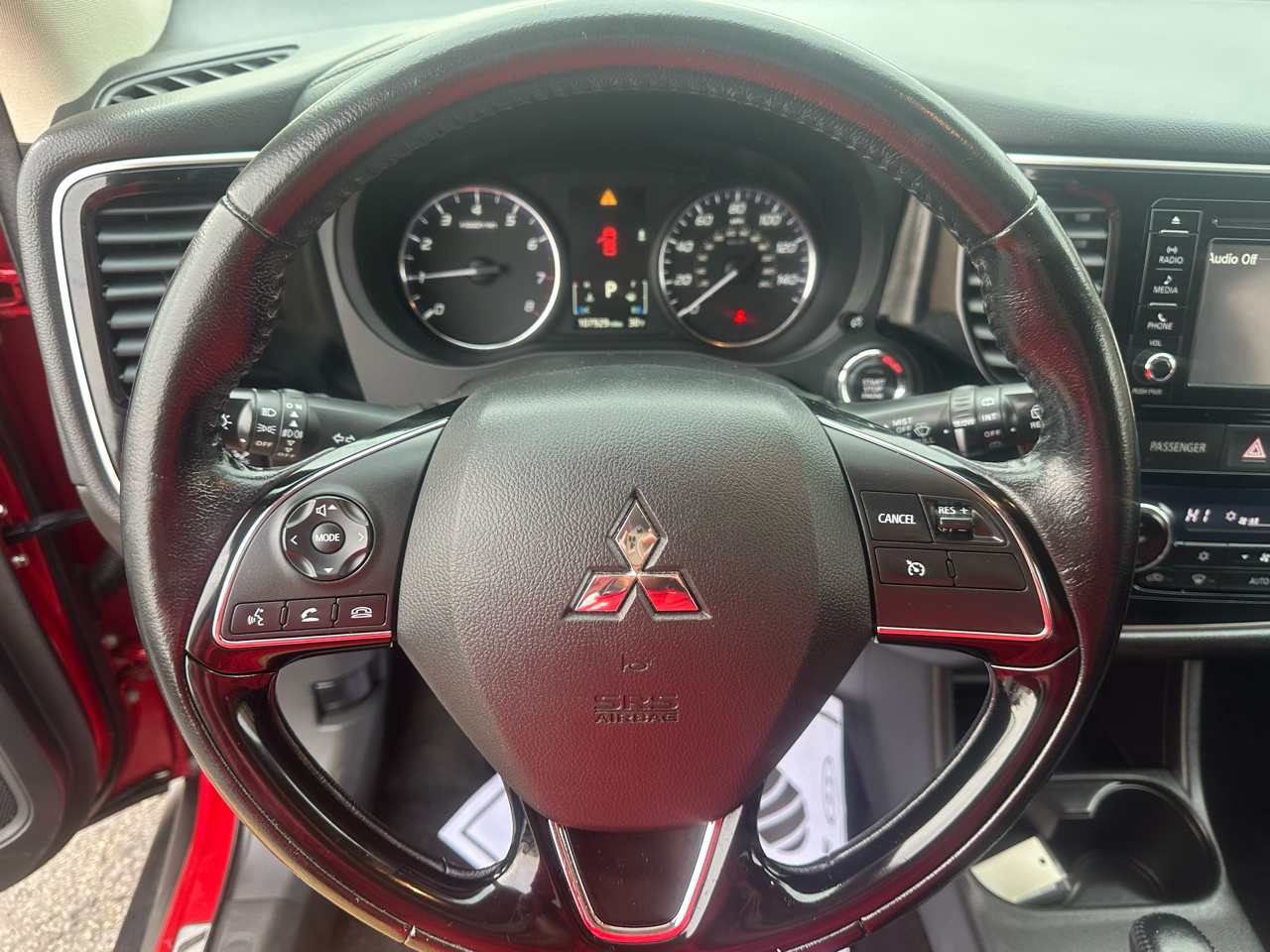 Mitsubishi Outlander SEL FWD 2016