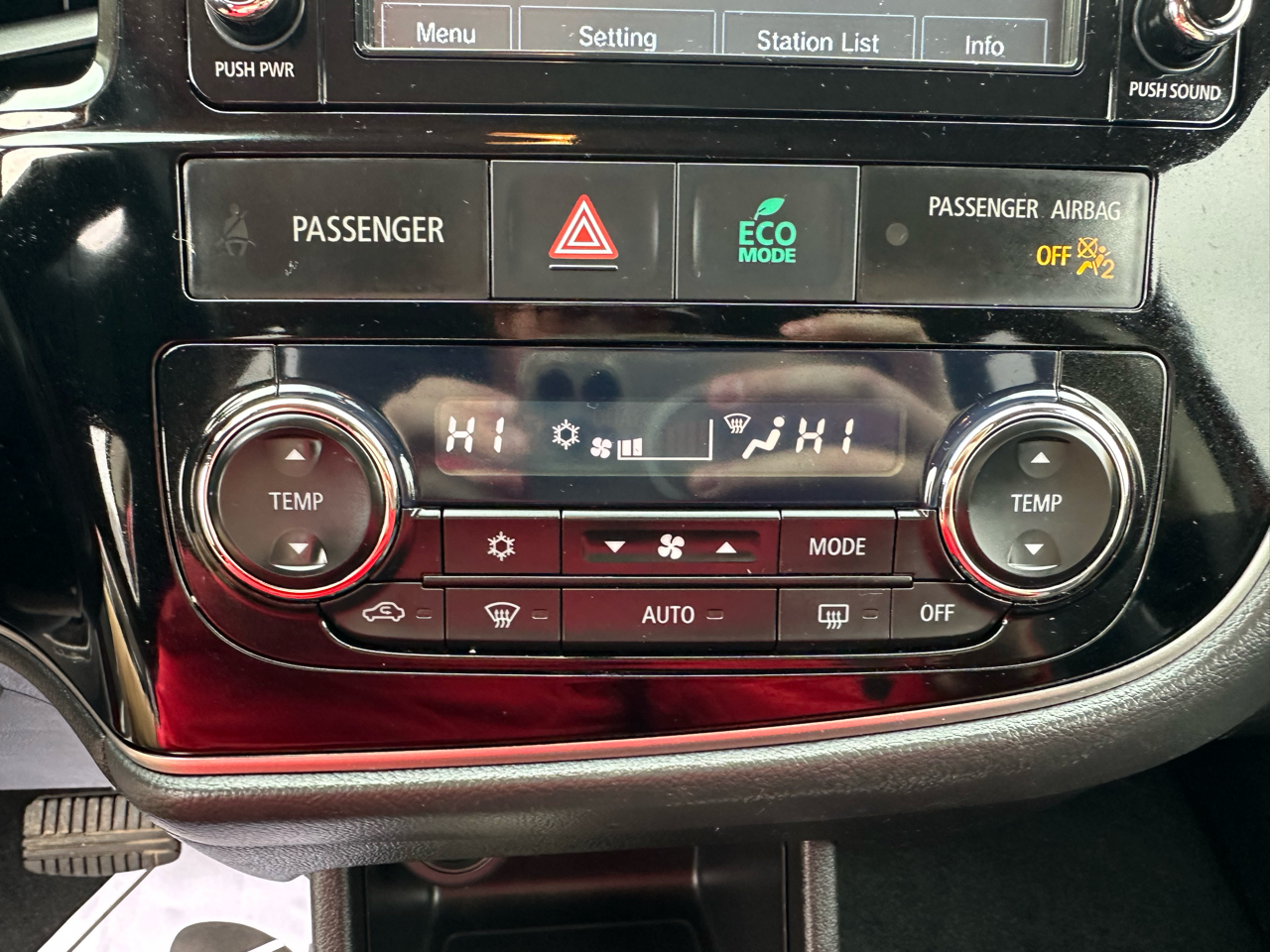 Mitsubishi Outlander SEL FWD 2016