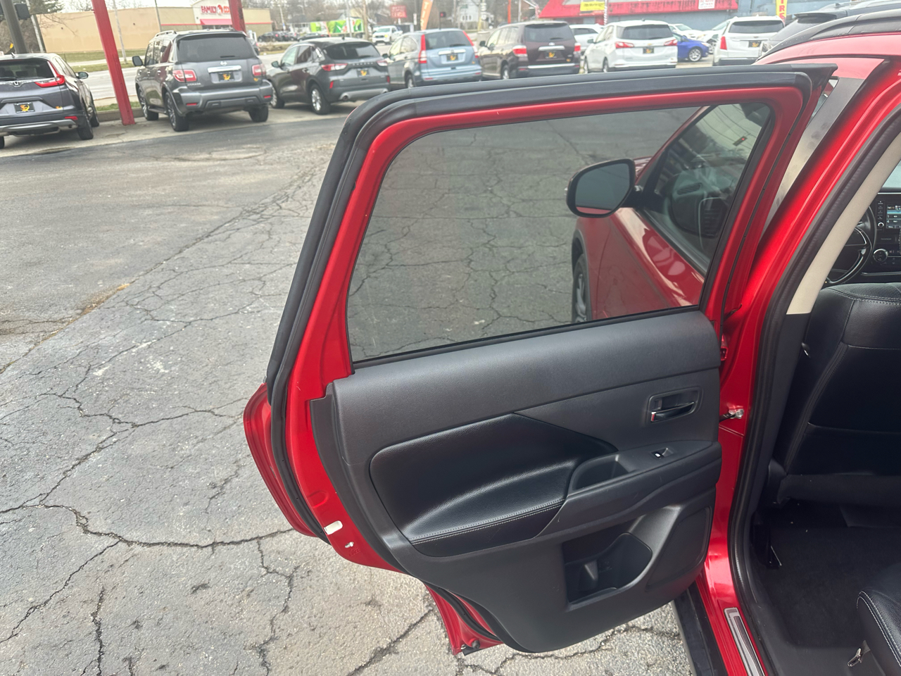 Mitsubishi Outlander SEL FWD 2016