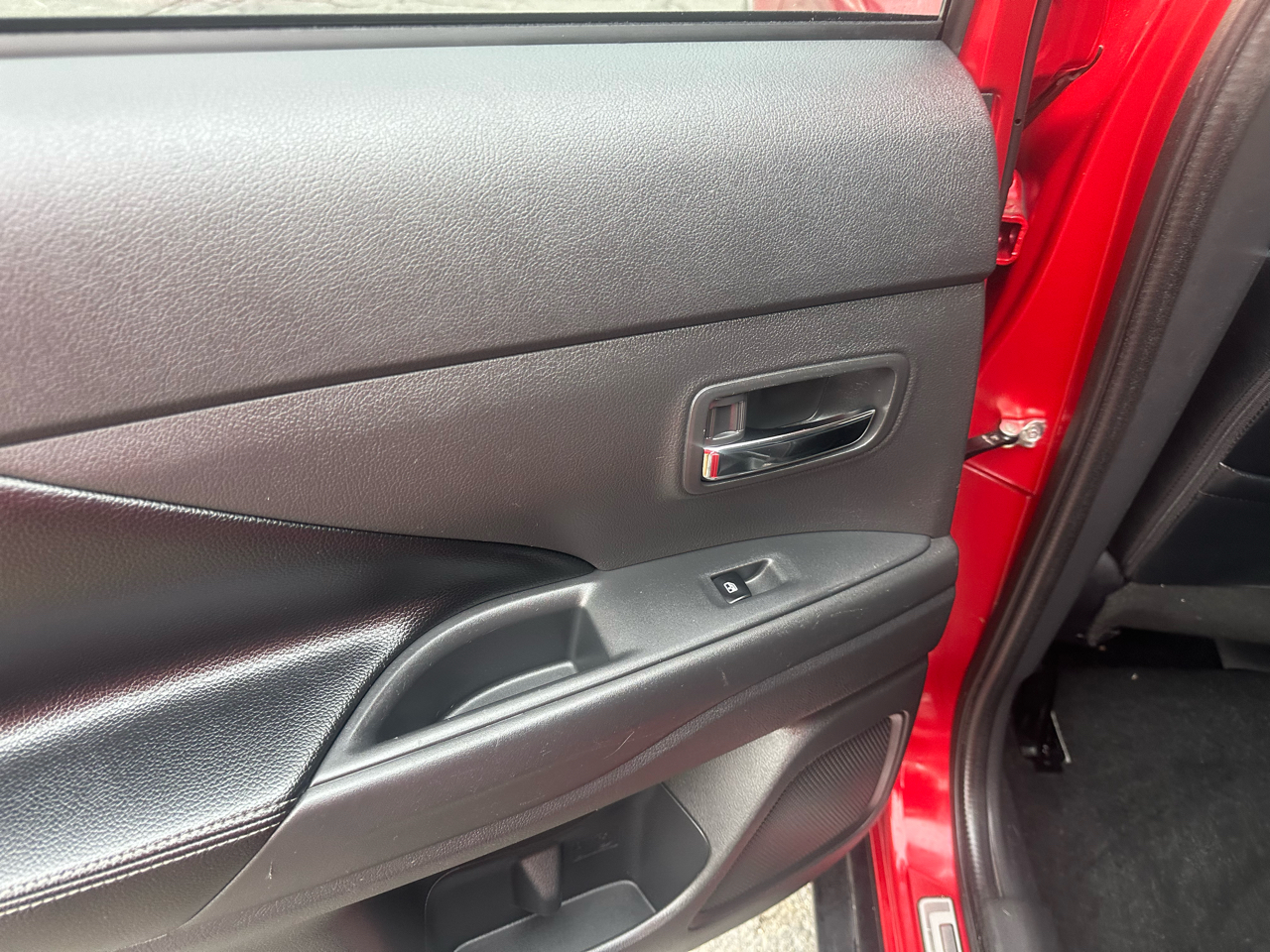 Mitsubishi Outlander SEL FWD 2016