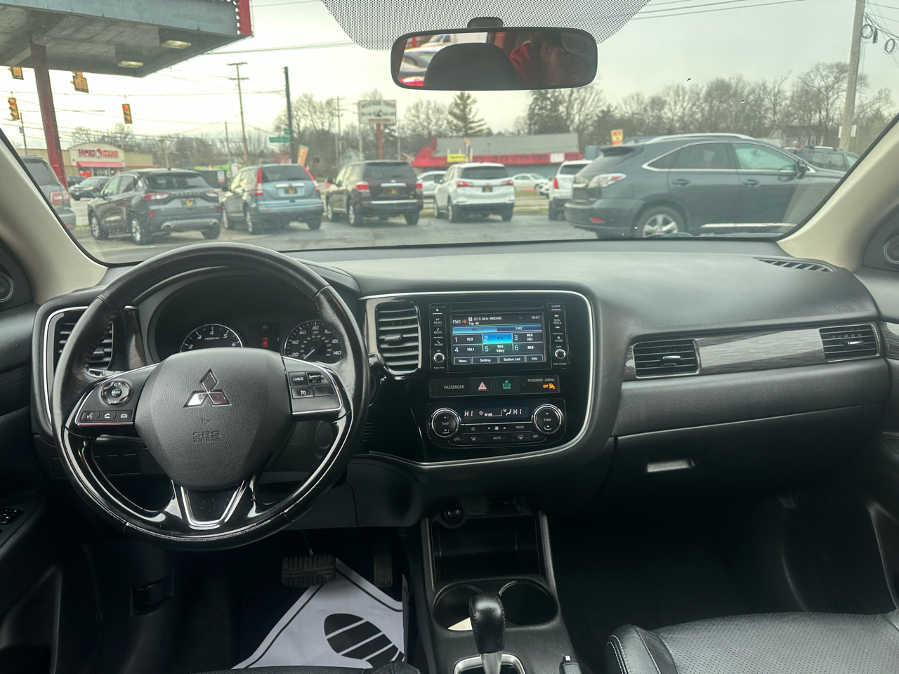 Mitsubishi Outlander SEL FWD 2016