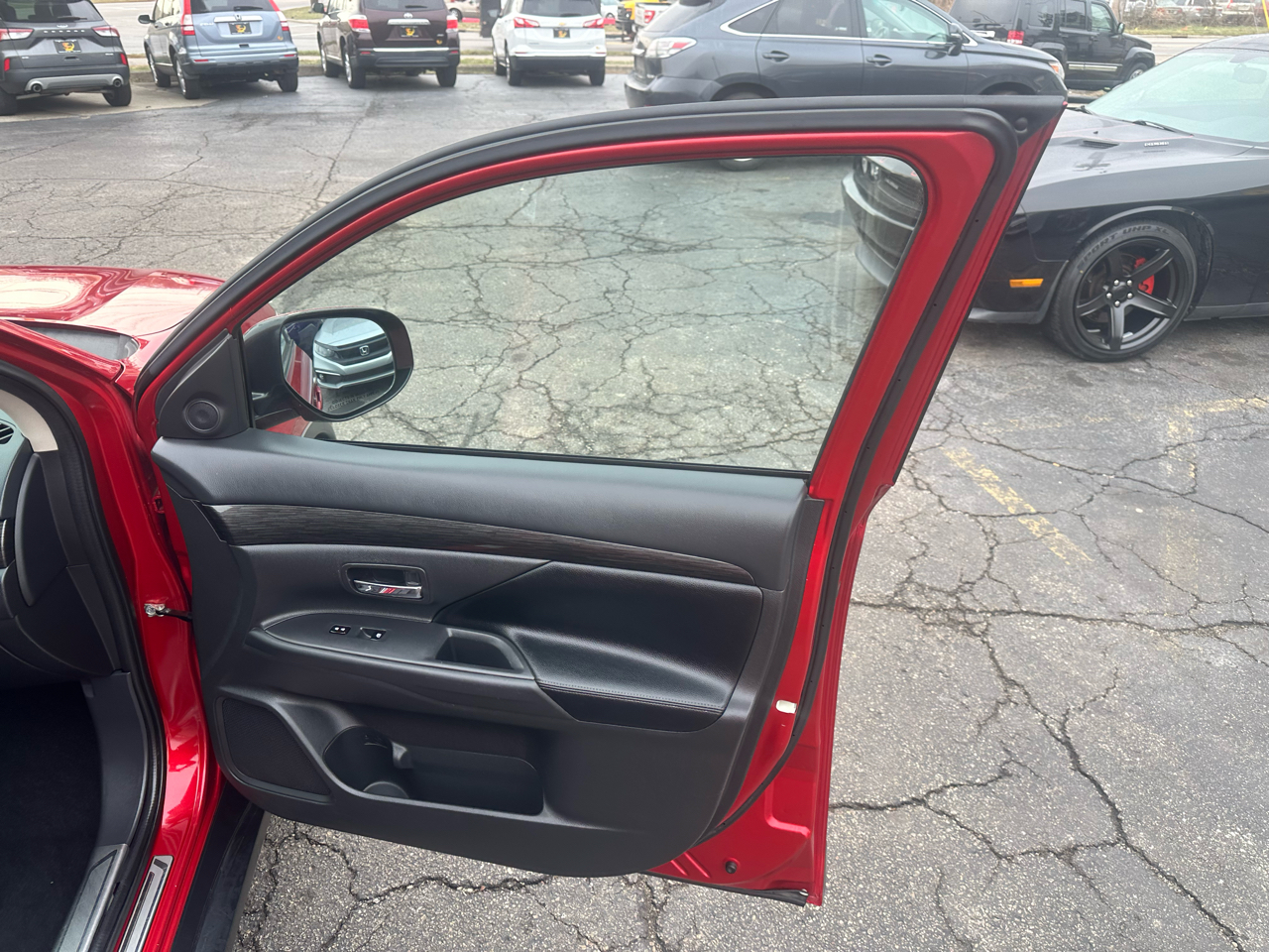 Mitsubishi Outlander SEL FWD 2016