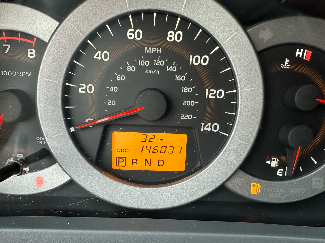 Toyota RAV4 FWD 4dr I4 (Natl) 2012