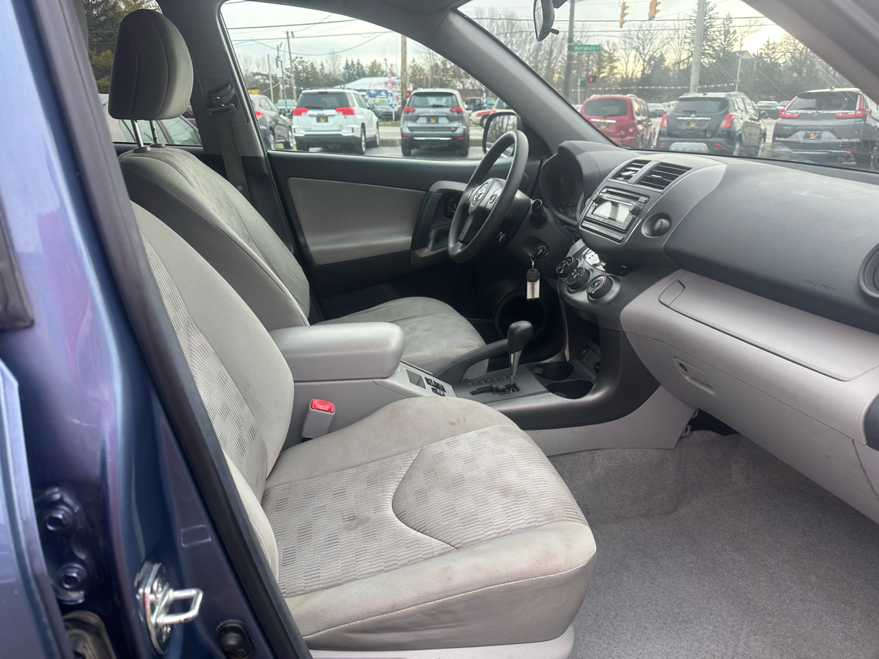 Toyota RAV4 FWD 4dr I4 (Natl) 2012