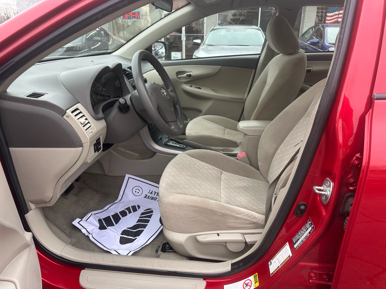 Toyota Corolla 4dr Sdn Man (Natl) 2009