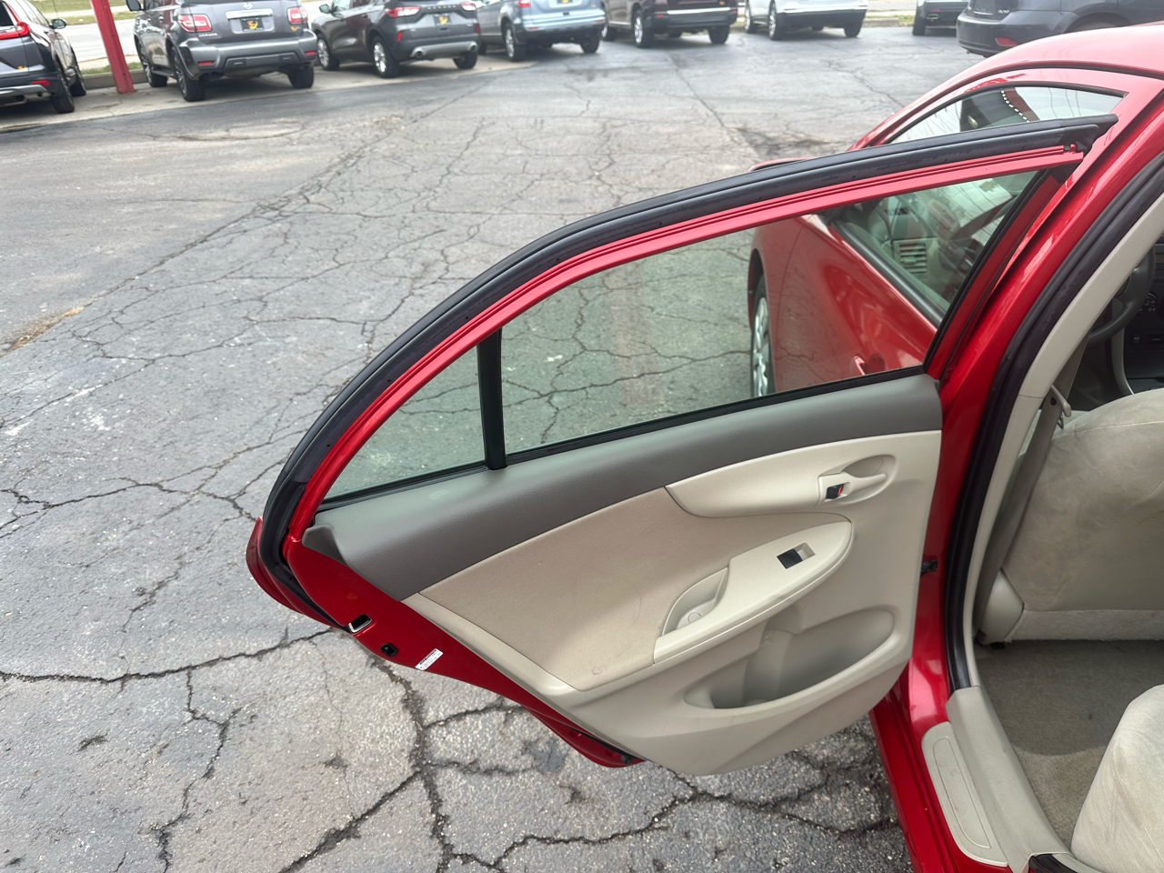 Toyota Corolla 4dr Sdn Man (Natl) 2009