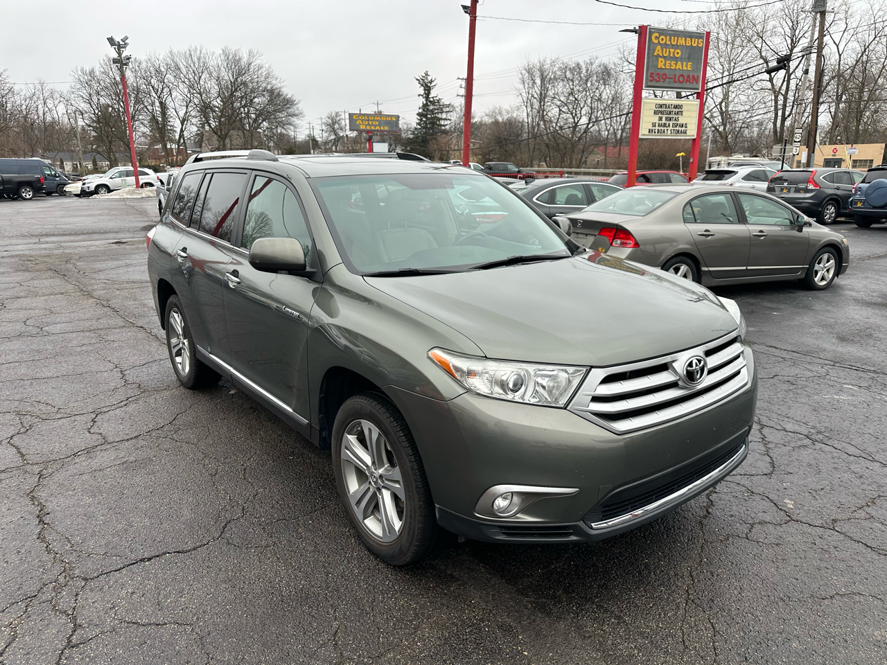 Toyota Highlander FWD 4dr V6 Limited (Natl) 2011