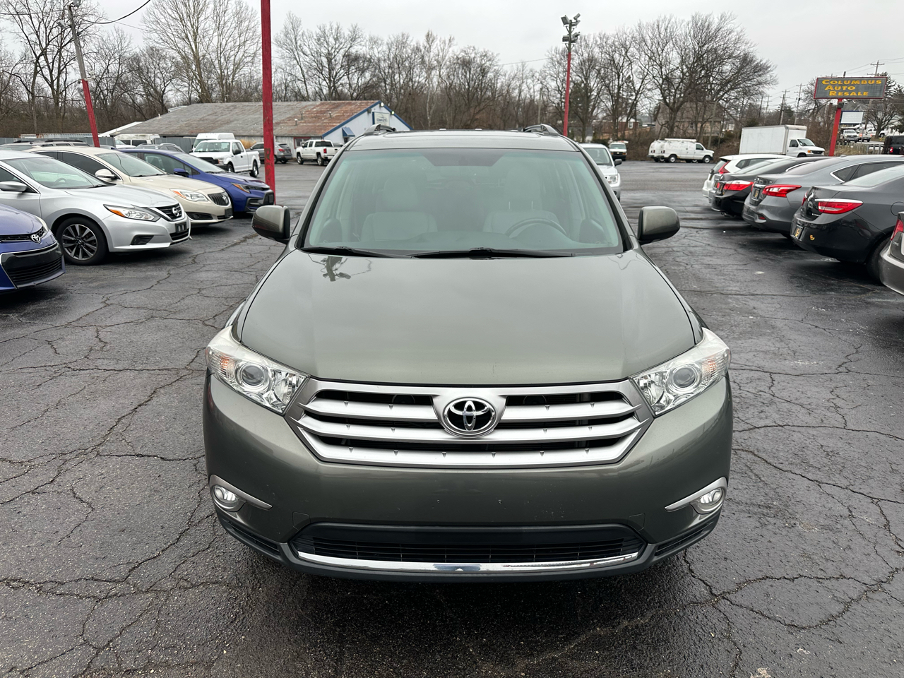 Toyota Highlander FWD 4dr V6 Limited (Natl) 2011