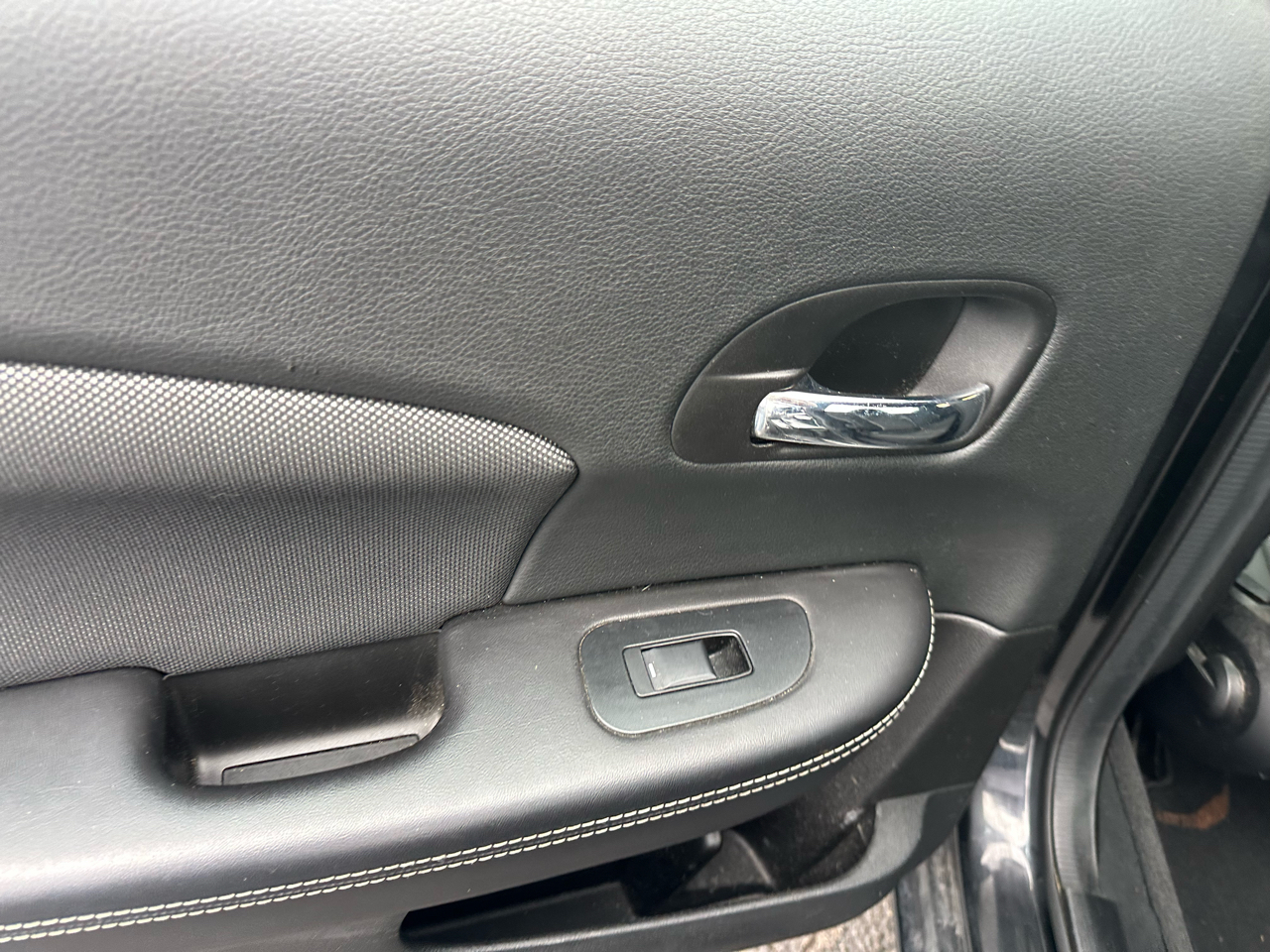 Dodge Avenger 4dr Sdn SE 2014