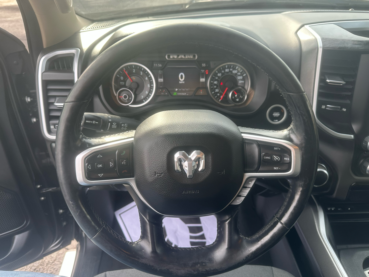 RAM 1500 Big Horn/Lone Star 4x4 Crew Cab 5'7" Box 2019