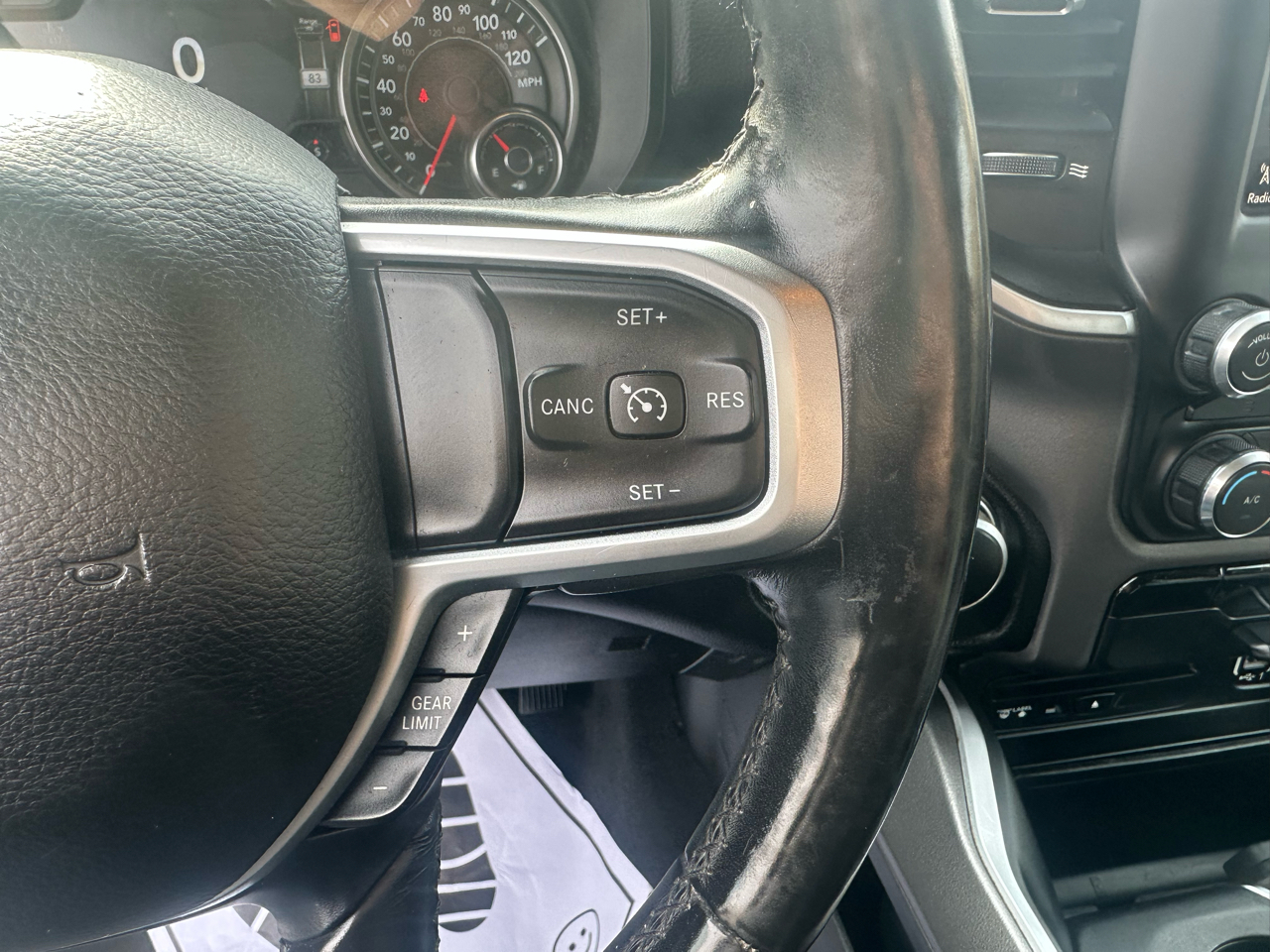 RAM 1500 Big Horn/Lone Star 4x4 Crew Cab 5'7" Box 2019