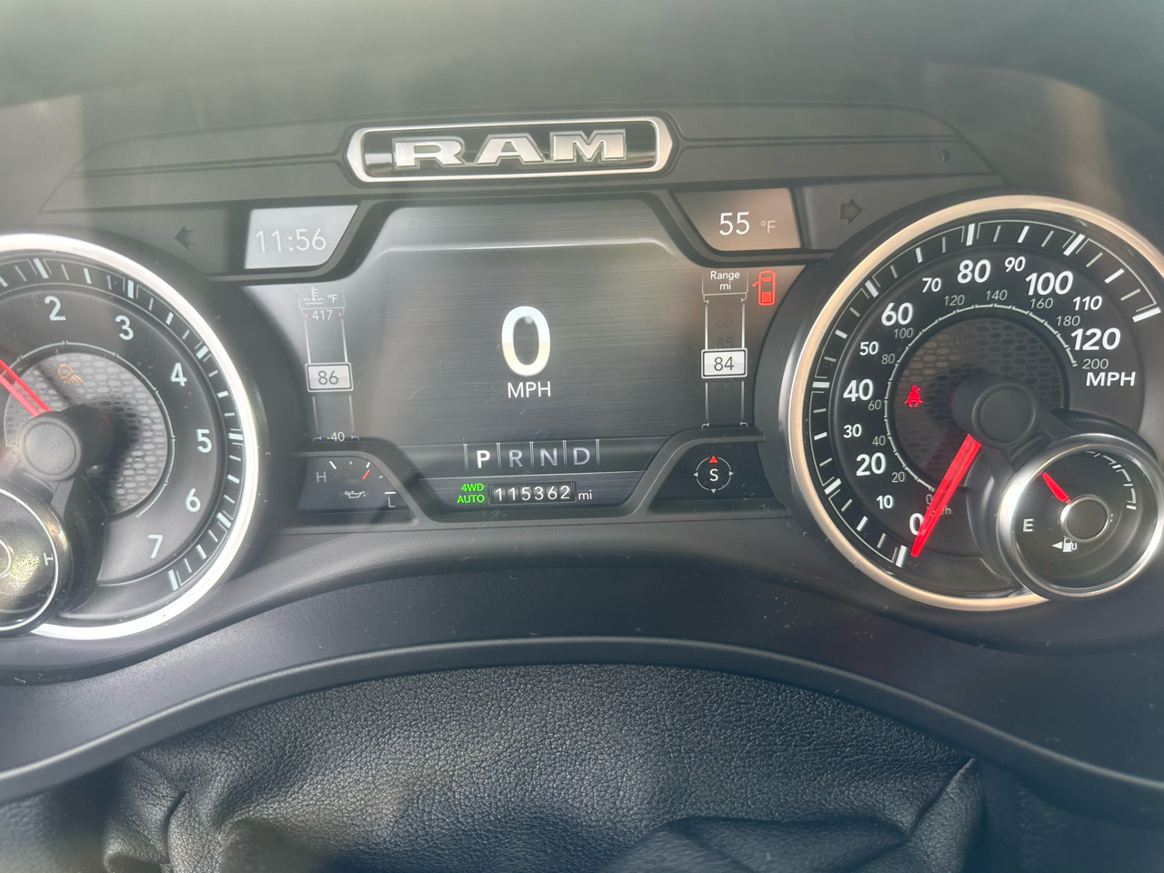 RAM 1500 Big Horn/Lone Star 4x4 Crew Cab 5'7" Box 2019