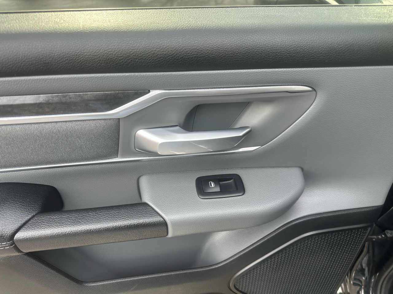 RAM 1500 Big Horn/Lone Star 4x4 Crew Cab 5'7" Box 2019