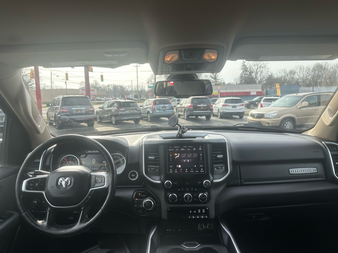 RAM 1500 Big Horn/Lone Star 4x4 Crew Cab 5'7" Box 2019