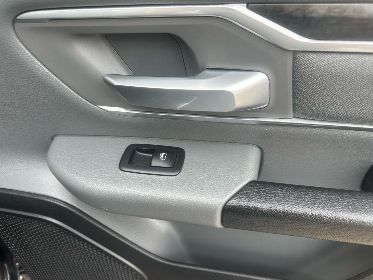 RAM 1500 Big Horn/Lone Star 4x4 Crew Cab 5'7" Box 2019