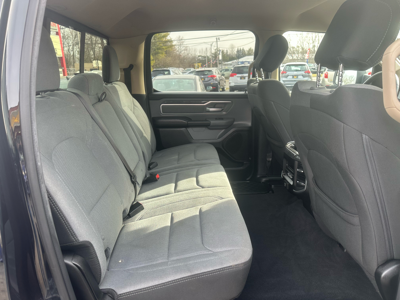 RAM 1500 Big Horn/Lone Star 4x4 Crew Cab 5'7" Box 2019
