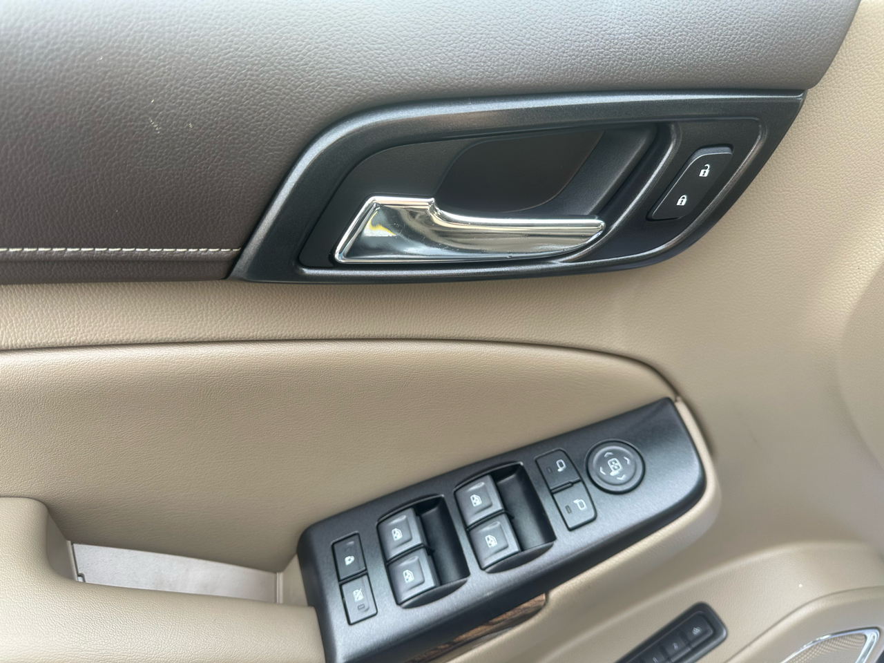 GMC Yukon 2WD 4dr SLT Standard Edition 2019