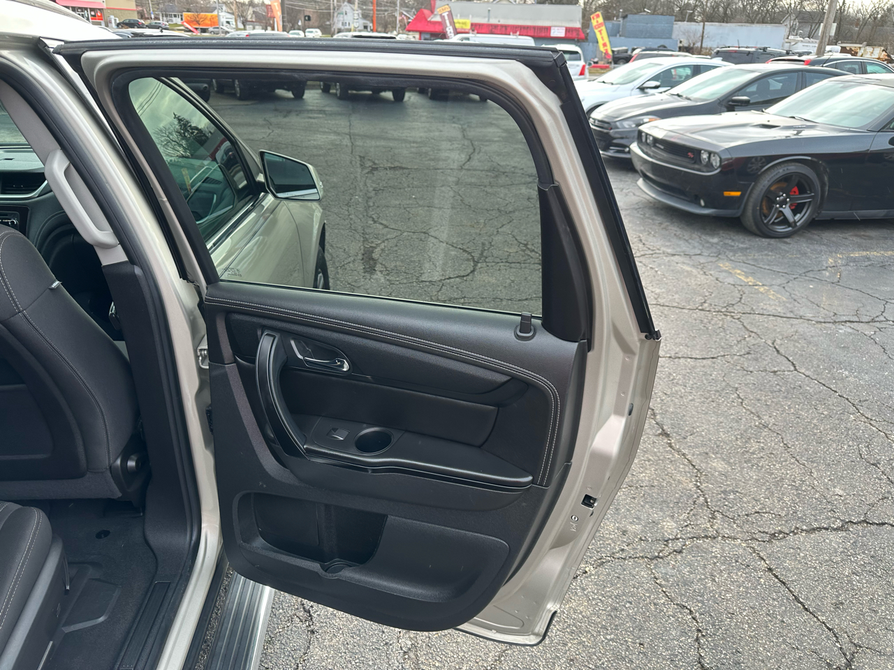 Chevrolet Traverse FWD 4dr LT w/1LT 2017