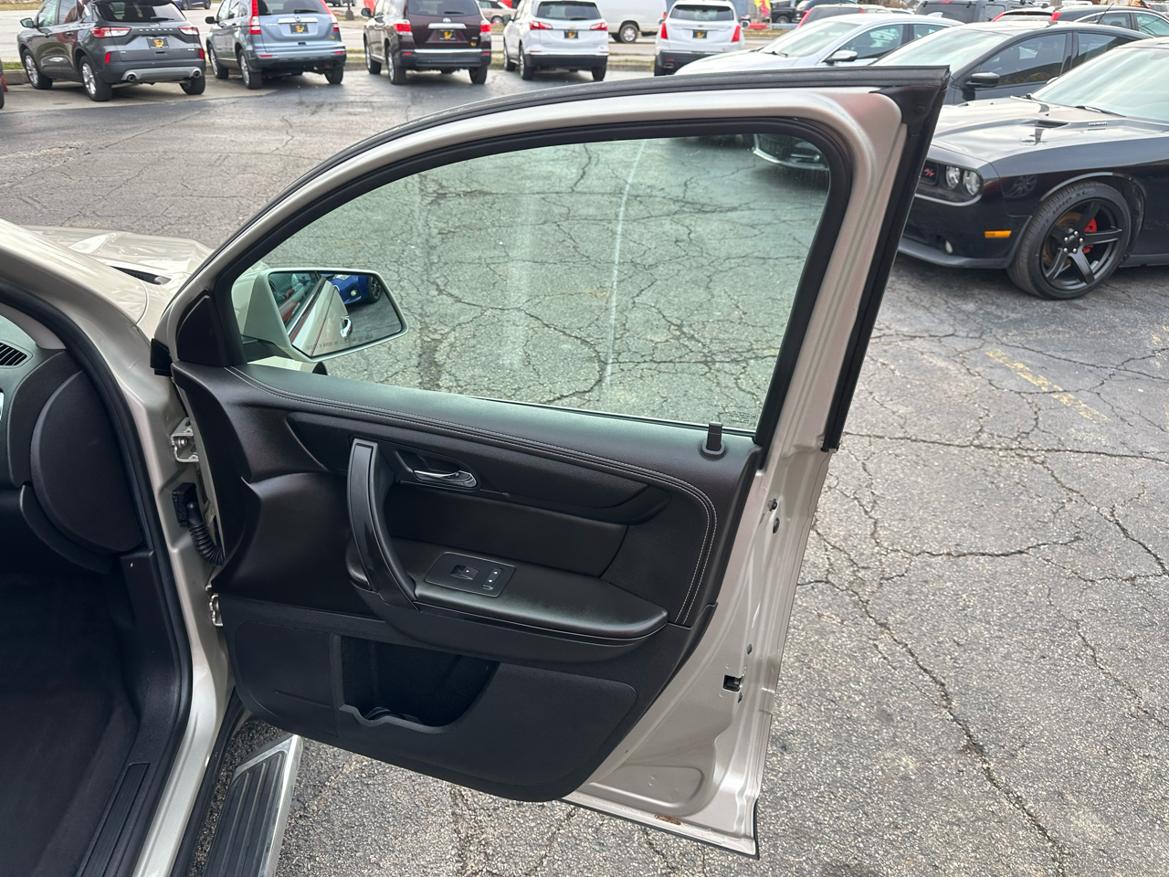 Chevrolet Traverse FWD 4dr LT w/1LT 2017