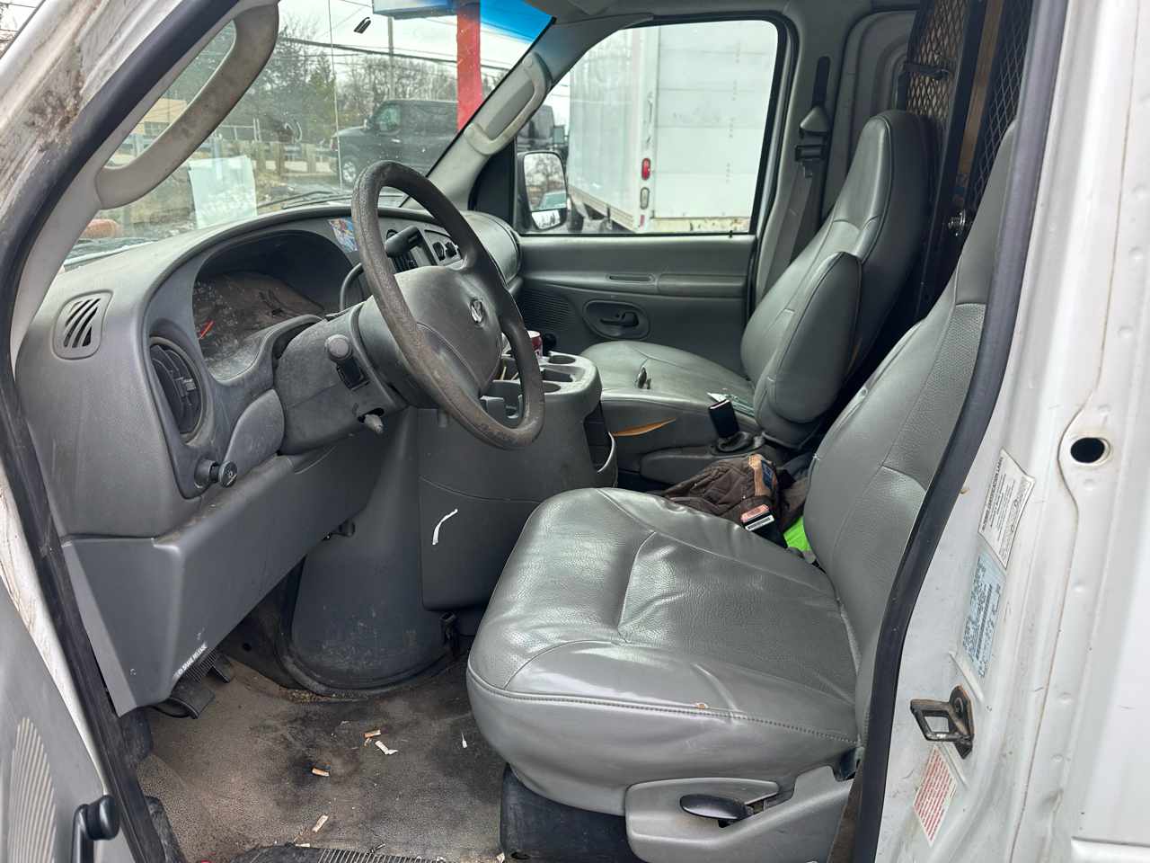 Ford Econoline Cargo Van E-250 2003