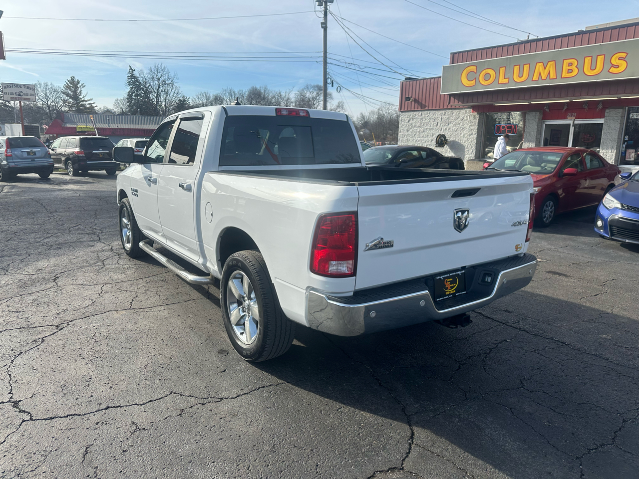 RAM 1500 Big Horn 4x4 Crew Cab 5'7" Box 2017