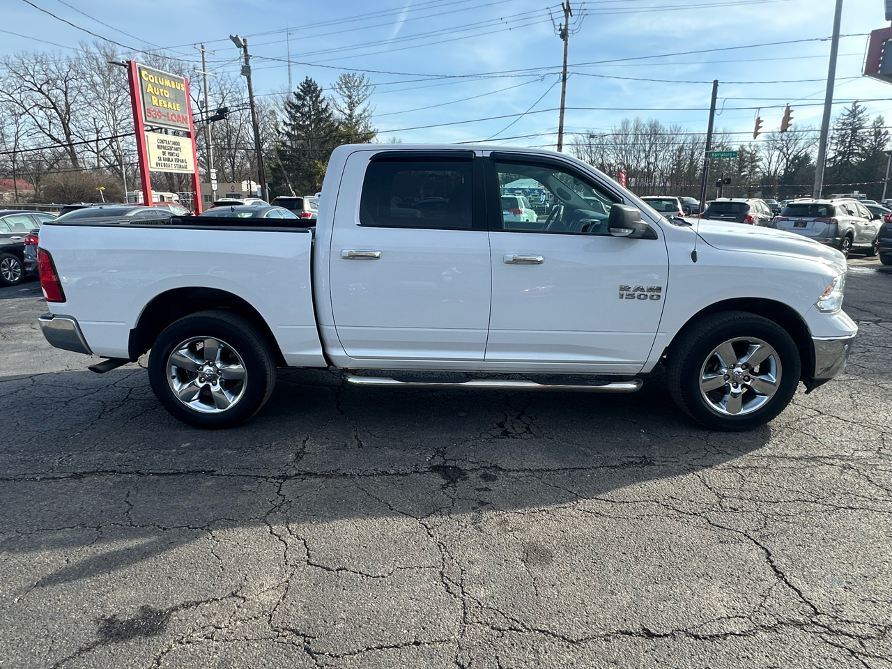 RAM 1500 Big Horn 4x4 Crew Cab 5'7" Box 2017