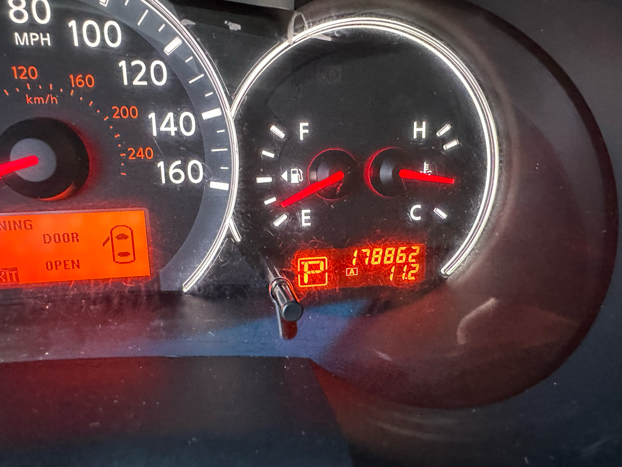 Nissan Altima 4dr Sdn V6 CVT 3.5 SR 2011