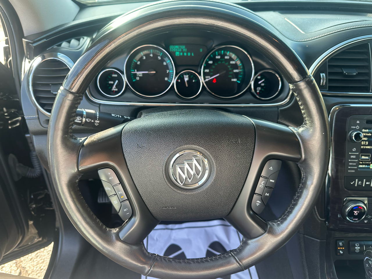 Buick Enclave AWD 4dr Premium 2017