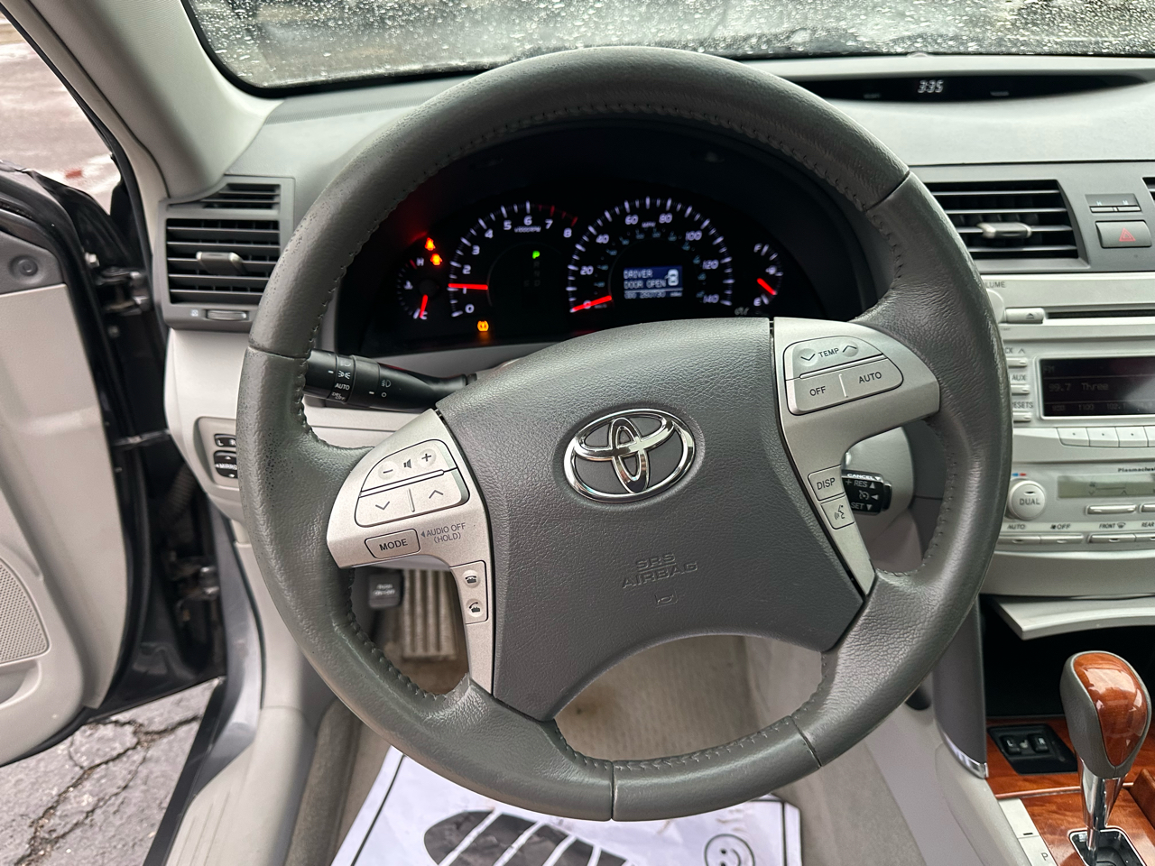 Toyota Camry 4dr Sdn I4 Man (Natl) 2010