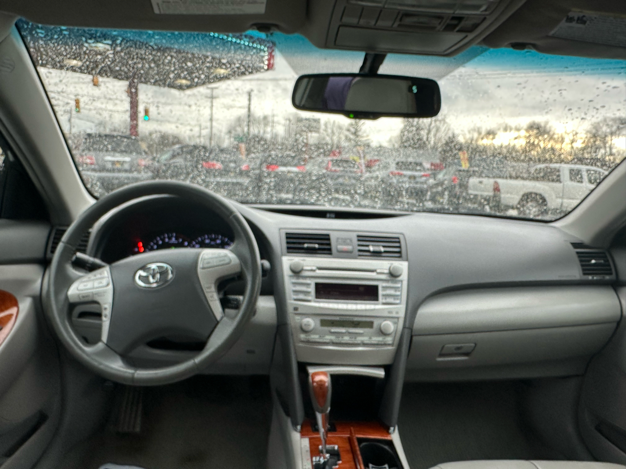 Toyota Camry 4dr Sdn I4 Man (Natl) 2010