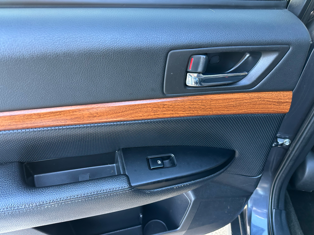 Subaru Outback 4dr Wgn H4 Auto 2.5i Limited 2013