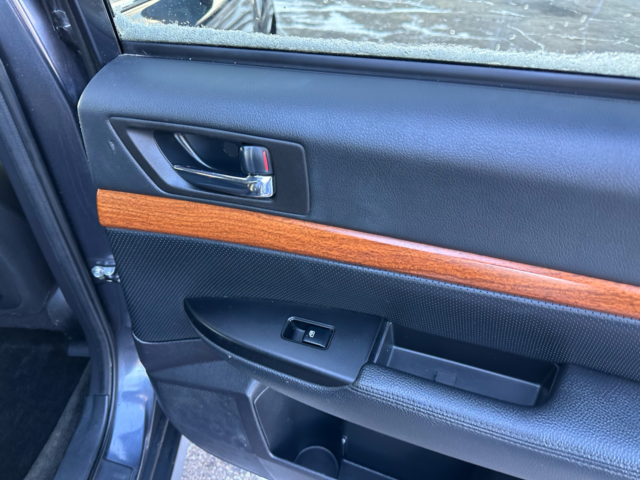 Subaru Outback 4dr Wgn H4 Auto 2.5i Limited 2013