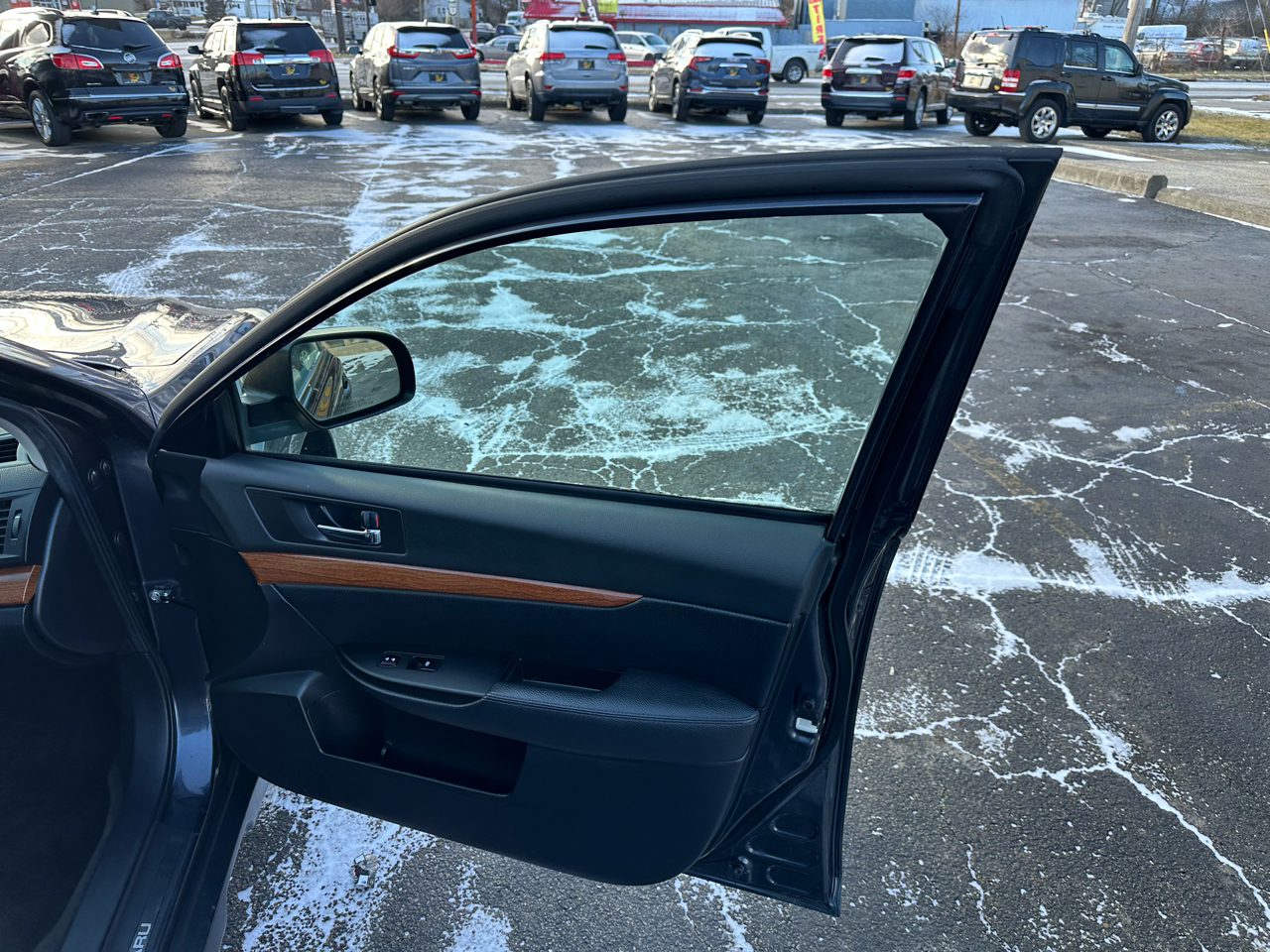 Subaru Outback 4dr Wgn H4 Auto 2.5i Limited 2013