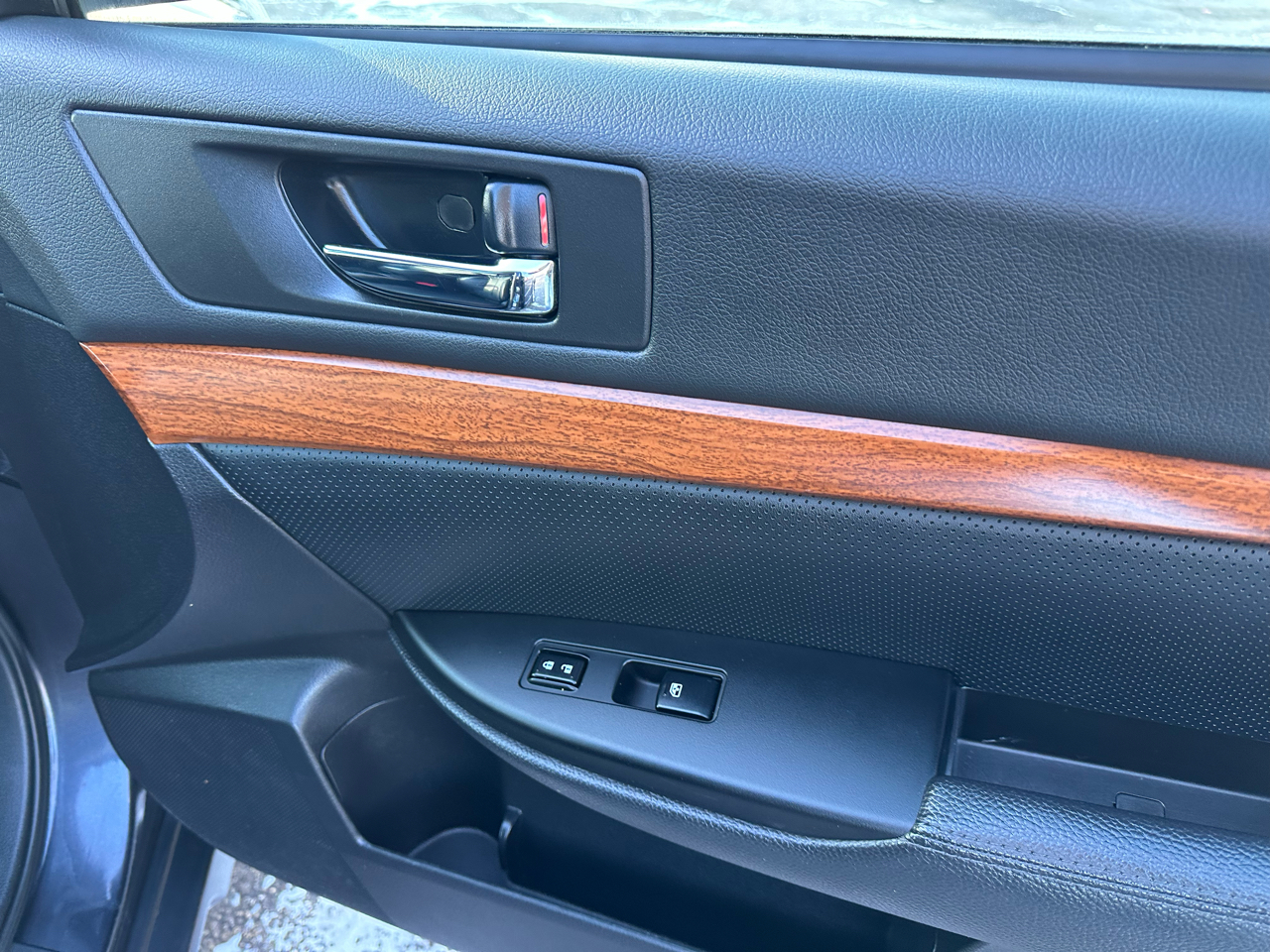 Subaru Outback 4dr Wgn H4 Auto 2.5i Limited 2013