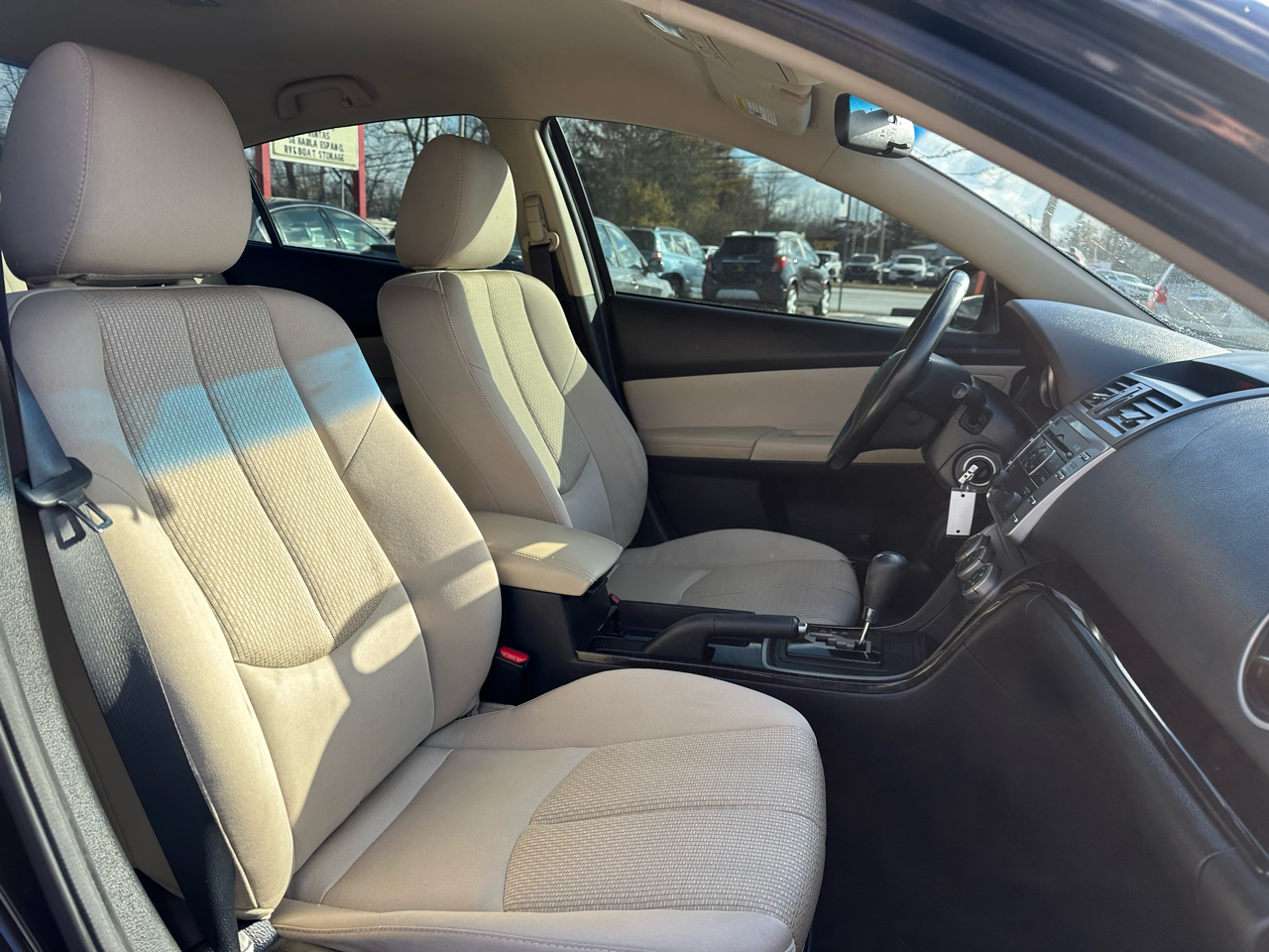 Mazda MAZDA6 4dr Sdn Auto i Touring 2012