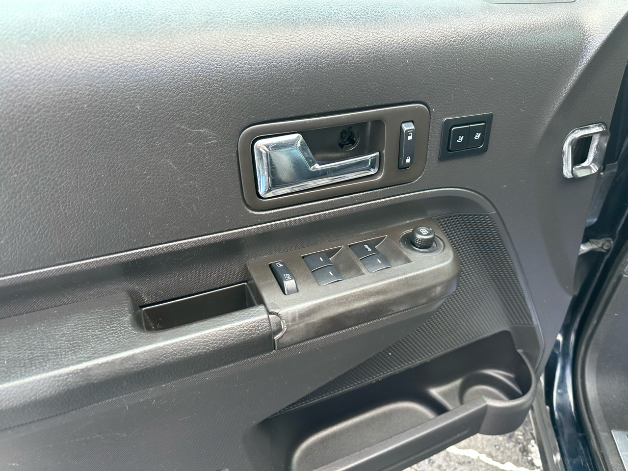 Ford Edge 4dr Limited FWD 2010