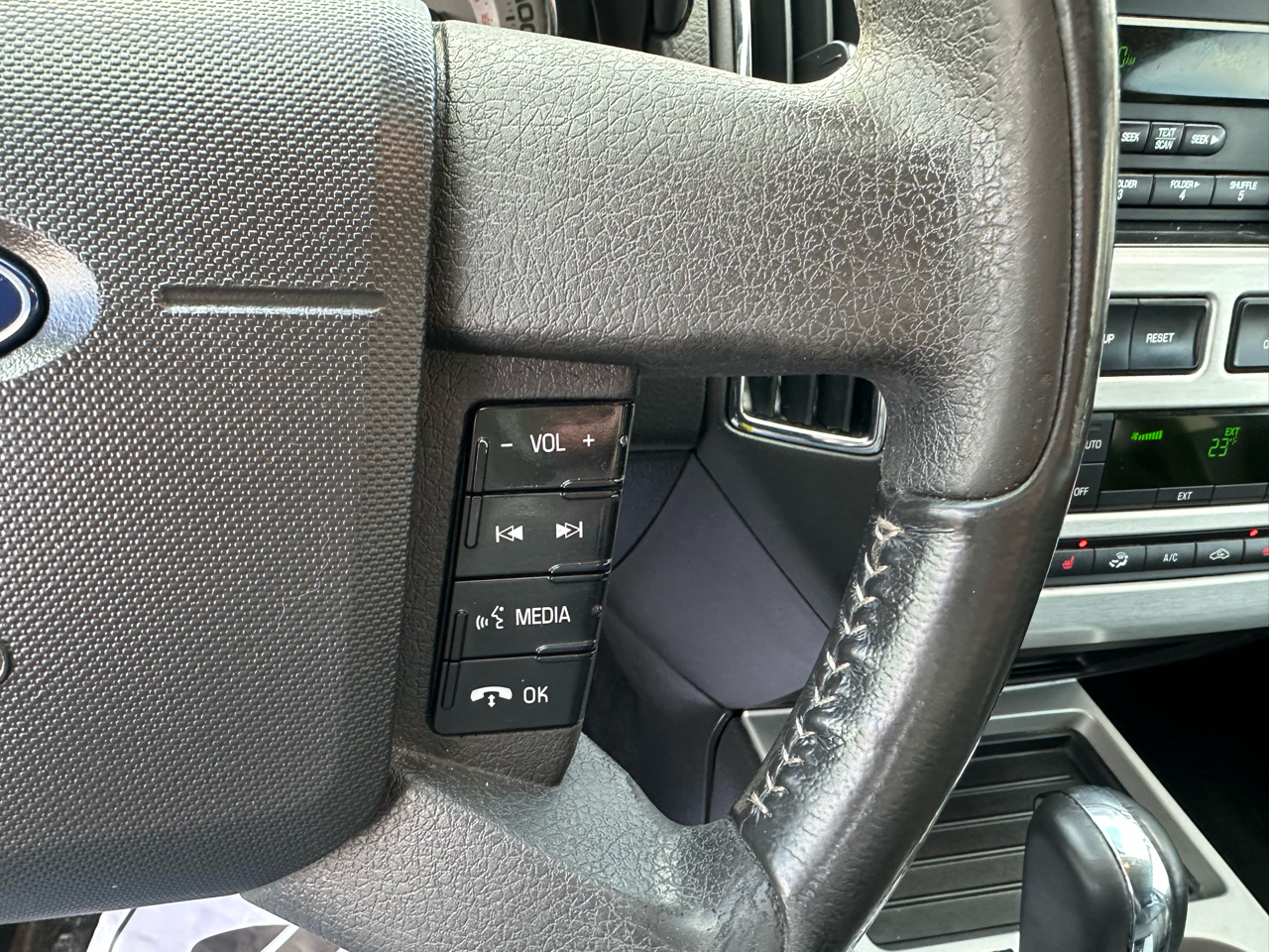 Ford Edge 4dr Limited FWD 2010