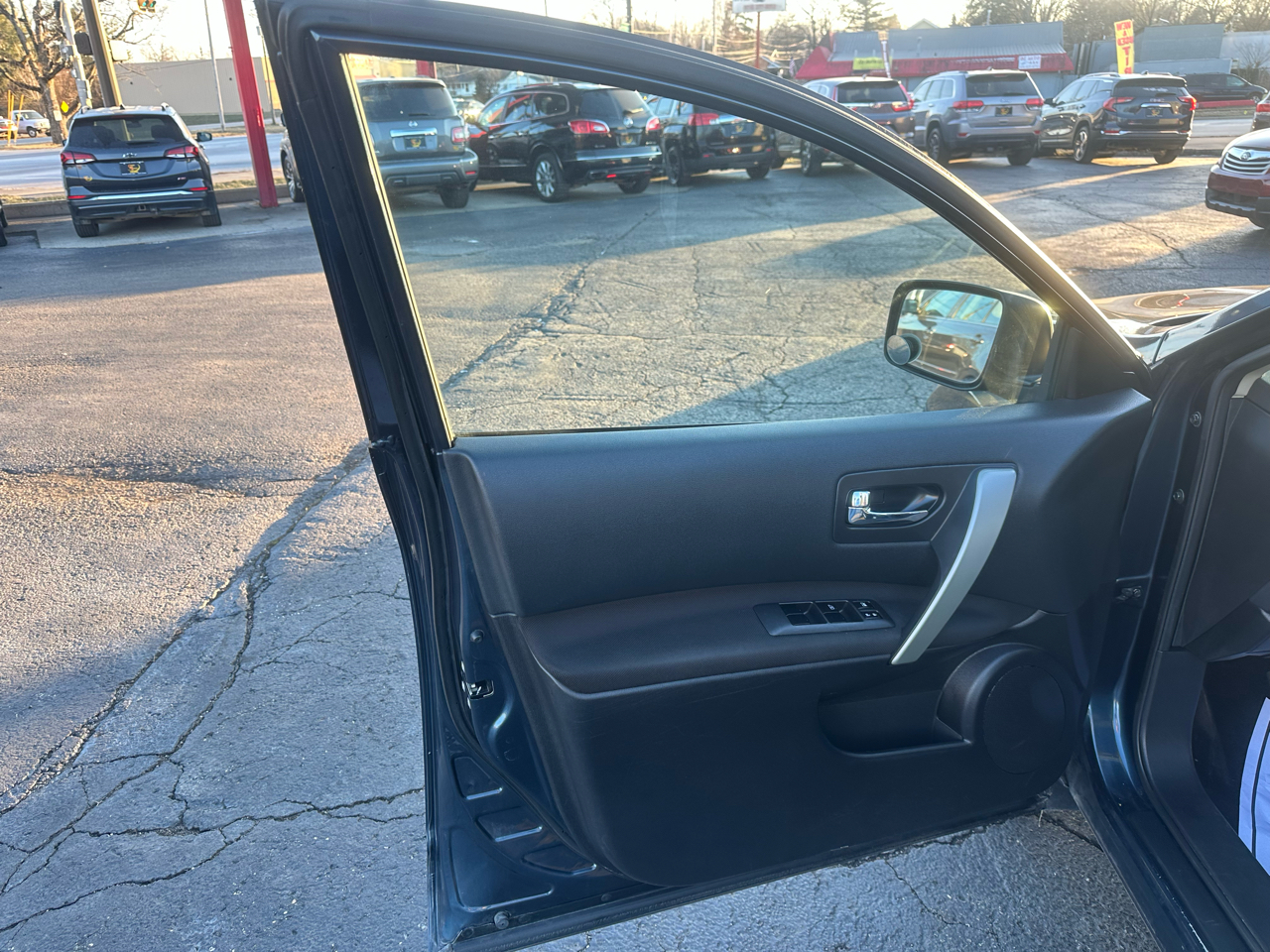 Nissan Rogue FWD 4dr S 2013