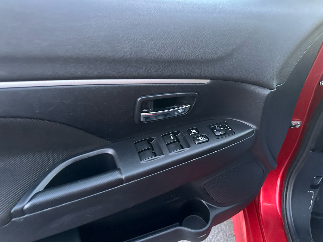 Mitsubishi Outlander Sport 2WD 4dr Man ES 2011