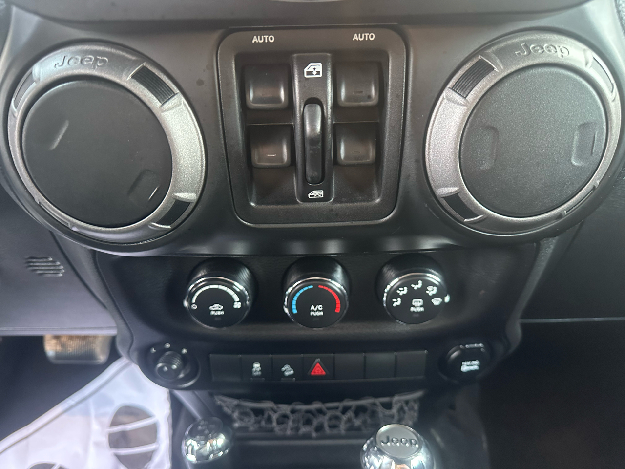 Jeep Wrangler Unlimited 4WD 4dr Sport 2014