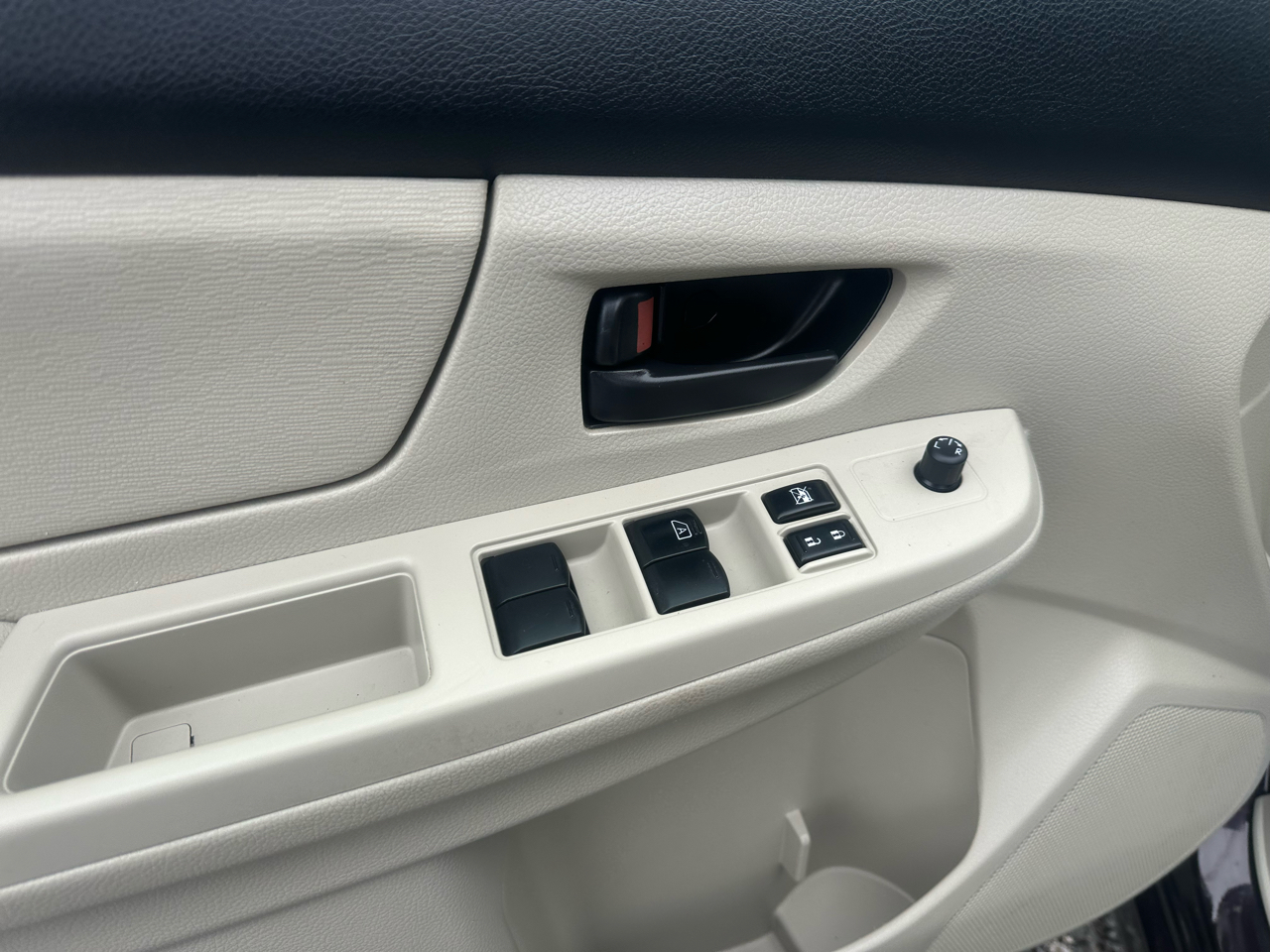 Subaru Impreza Sedan 4dr Auto 2.0i 2012