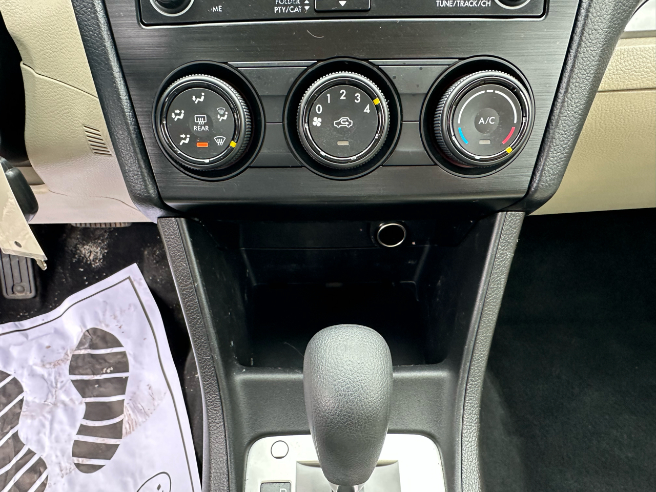 Subaru Impreza Sedan 4dr Auto 2.0i 2012