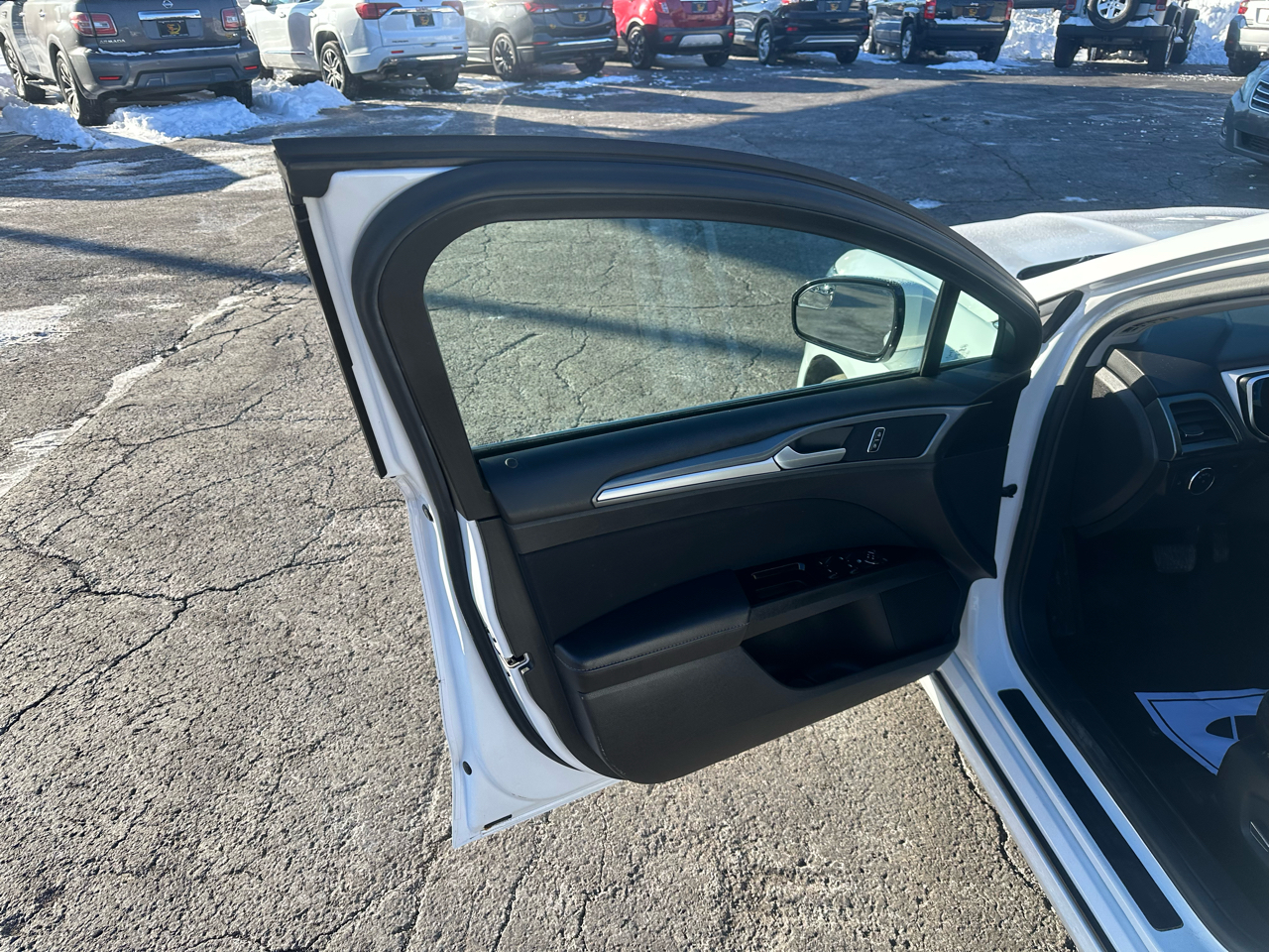 Ford Fusion 4dr Sdn SE FWD 2014