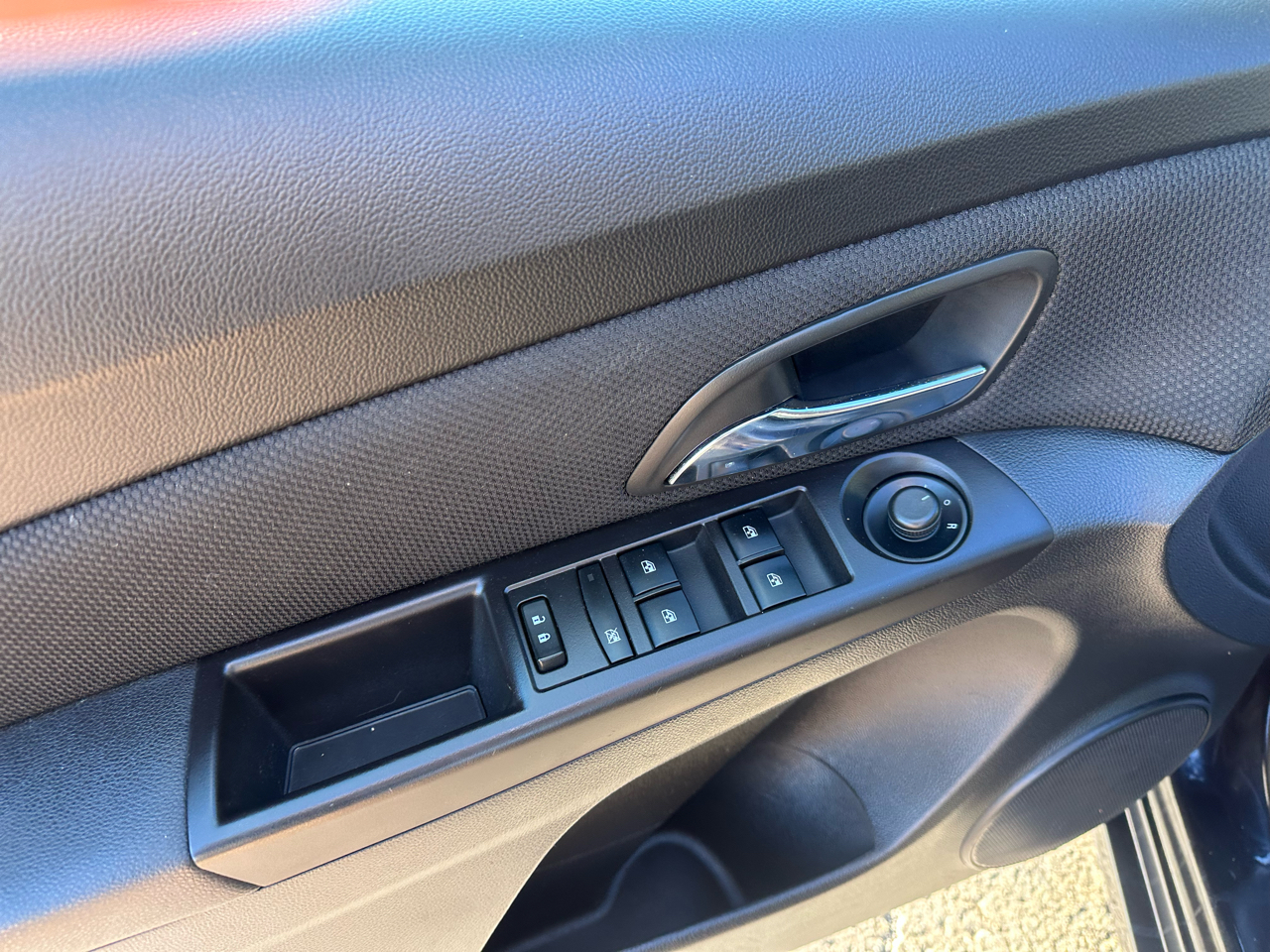 Chevrolet Cruze 4dr Sdn Man 1LT 2015