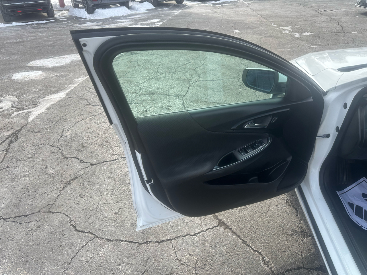 Chevrolet Malibu 4dr Sdn LT w/1LT 2017