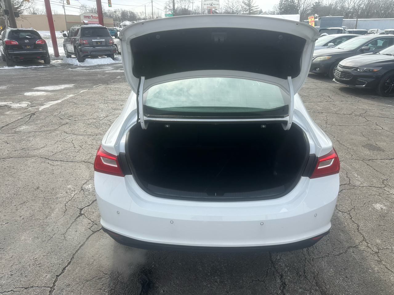 Chevrolet Malibu 4dr Sdn LT w/1LT 2017