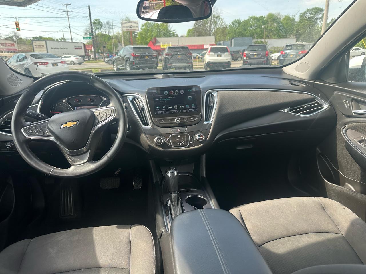 Chevrolet Malibu 4dr Sdn LT w/1LT 2017