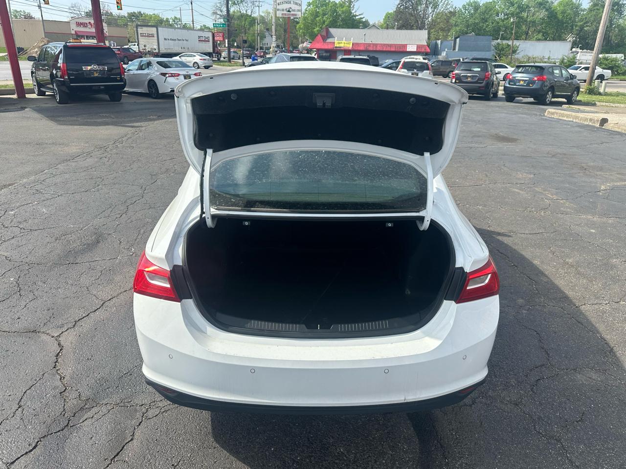 Chevrolet Malibu 4dr Sdn LT w/1LT 2017