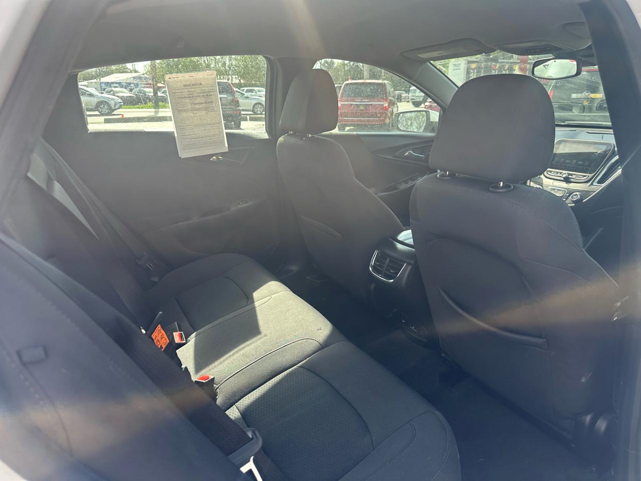 Chevrolet Malibu 4dr Sdn LT w/1LT 2017